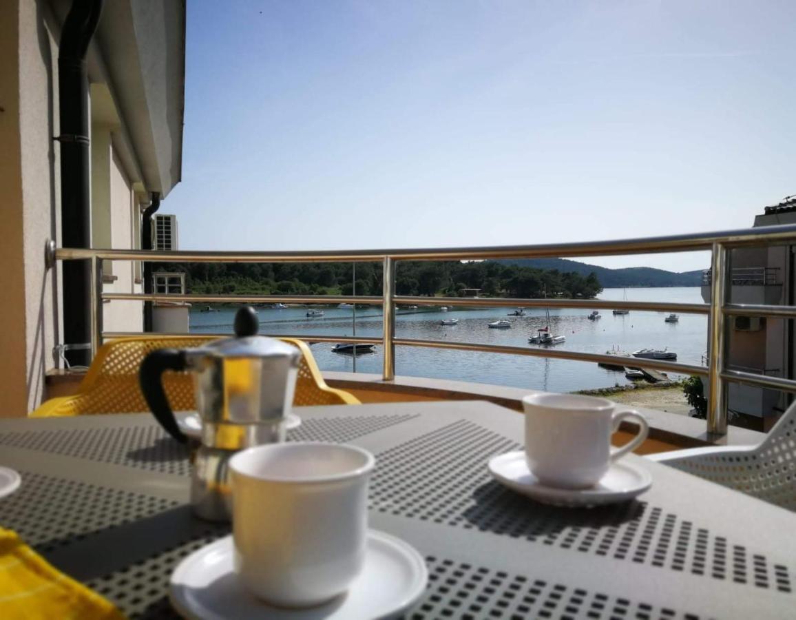 Seafront Apartment Gaby Medulin Extérieur photo